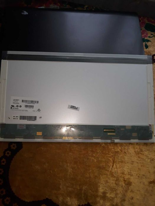 Матриця від асус 17,3