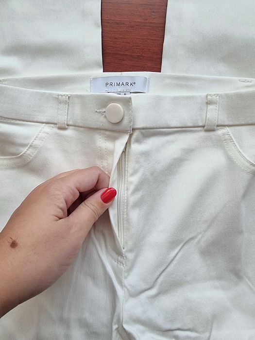 Calças brancas/ creme justas Primark - nunca usadas