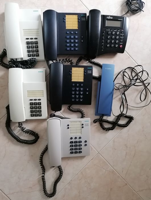 Vendo 7 Telefones fixos