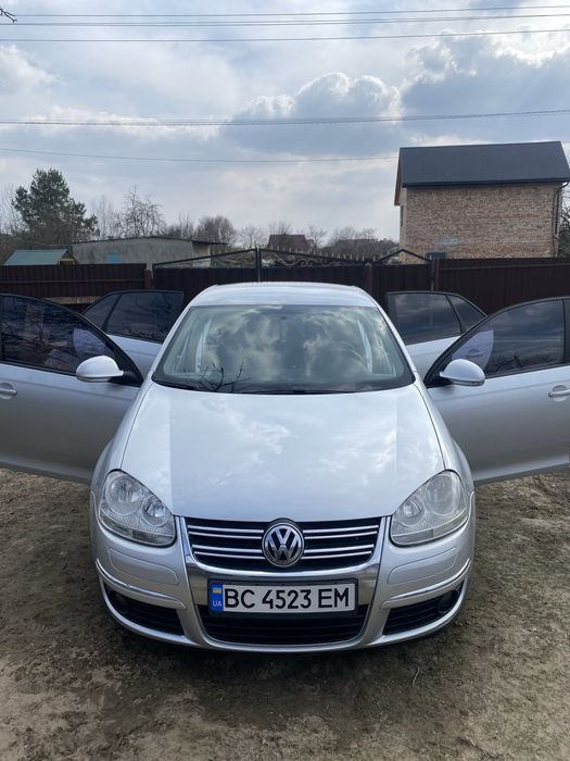 Wolkswagen jetta 2006 1,9 tdi led оптика, carplay.