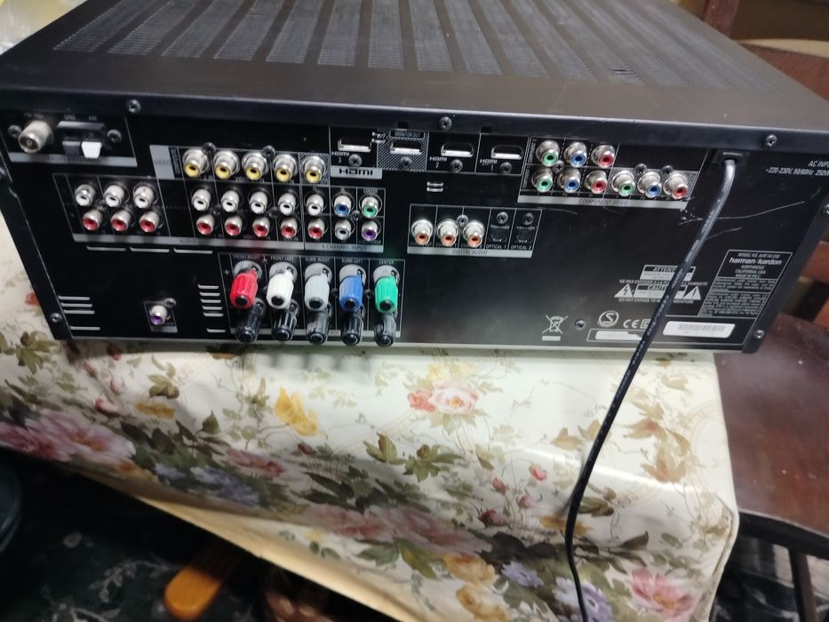 Amplituner Harman Kardon