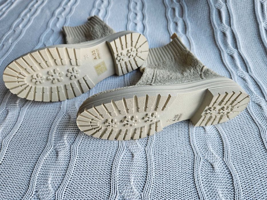 Botki,.nowe Apricot rozm.38