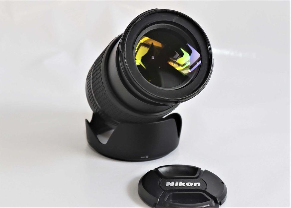 Lente Nikon 18-105mm objetiva a funcionar na perfeição