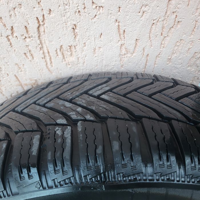 Продам зимову резину MICHELIN ALPIN 6 195/65 R15