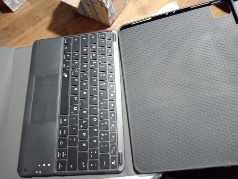 Чехол Vobafe для iPad 12 Pro (21см/28см)