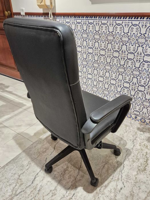 Cadeira Escritório Preta