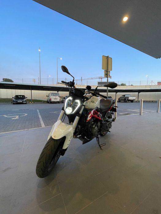 Benelli 302s como nova