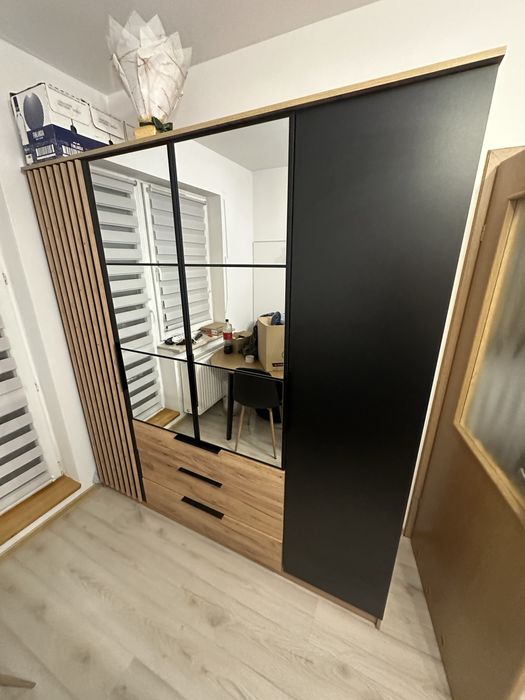 Szafa ubraniowa 215x200x50