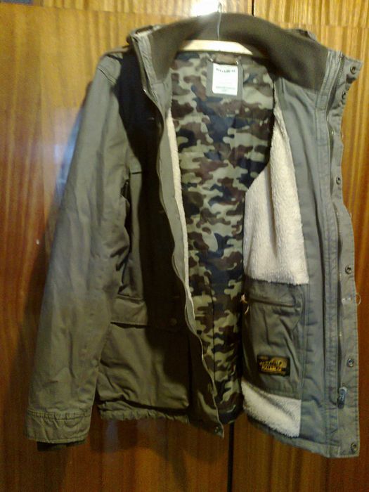 Sprzedam męską kurtkę zimową firmy ,,PULL&BEAR"
