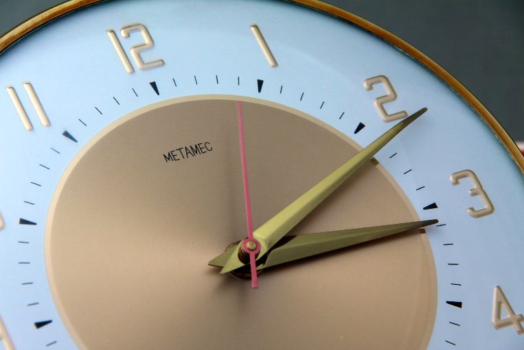 METAMEC stylowy ścienny kwarcowy zegar z lat 70 Made in England ideał
