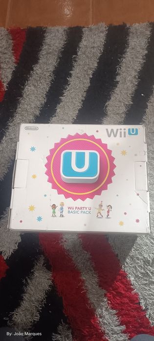 Wii U 8 gb em caixa + 3 jogos