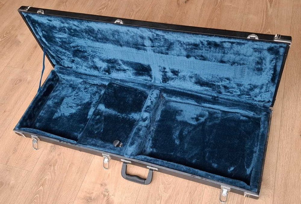 Estojo Ibanez RG550LC Guitar Hardshell Case by TKL