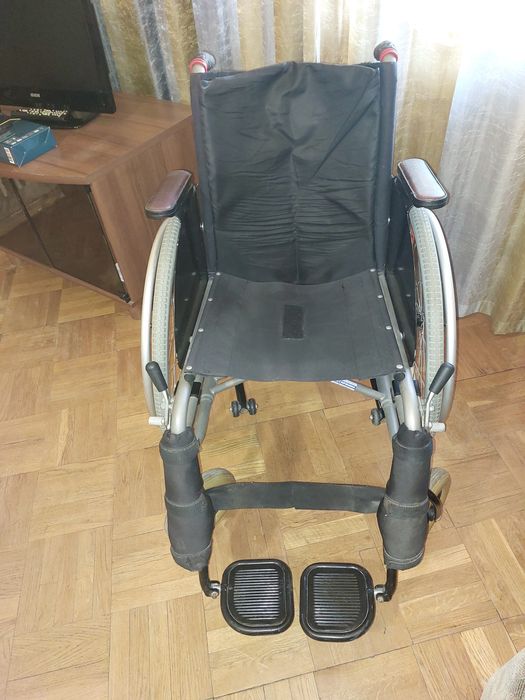 Инвалидная коляска