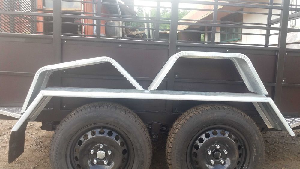 Комплектуючи до легкового причіпа