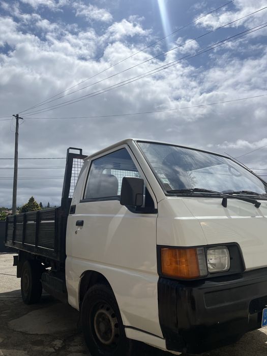 Mitsubishi L300