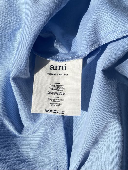 Tshirt Ami Paris azul clara