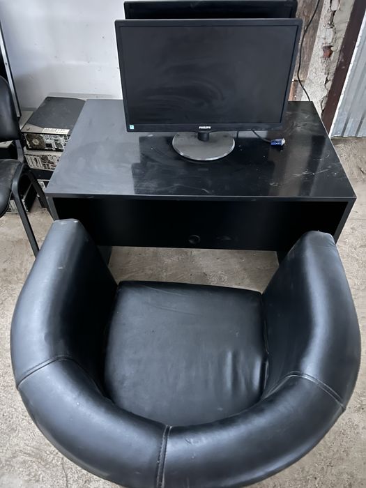 Крісло для кафе, чи для кухні БУ