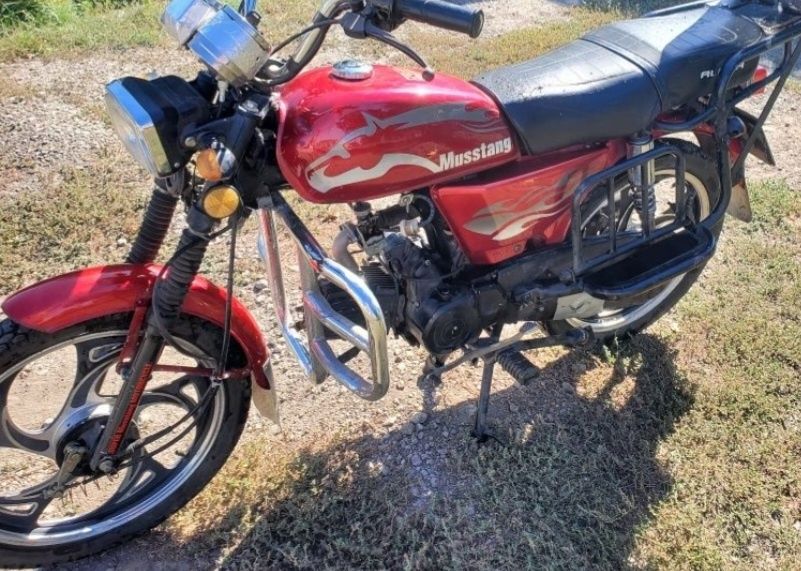 Продам  MUSTANG   альфа 110