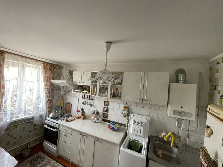 ЕКСКЛЮЗИВНИЙ продаж частини будинку в центрі з документами 33450 R003