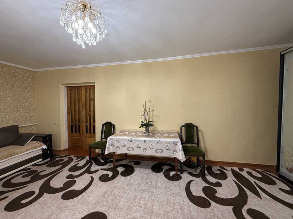 Продаж будинку та 8 соток землі біля Вінниці | с. Майдан Чапельський