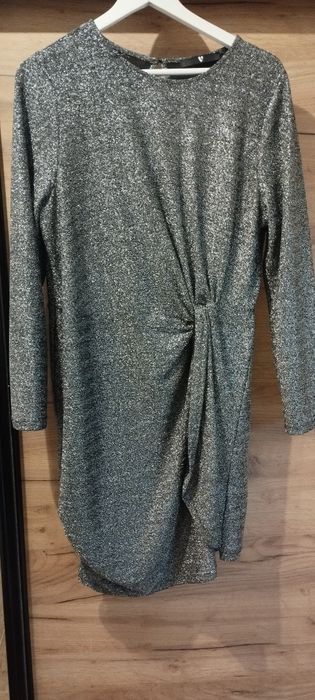 Sukienka brokatowa 42-44