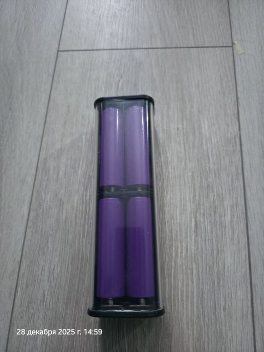 Повербанк с быстрой зарядкой и яркой прдсветкой