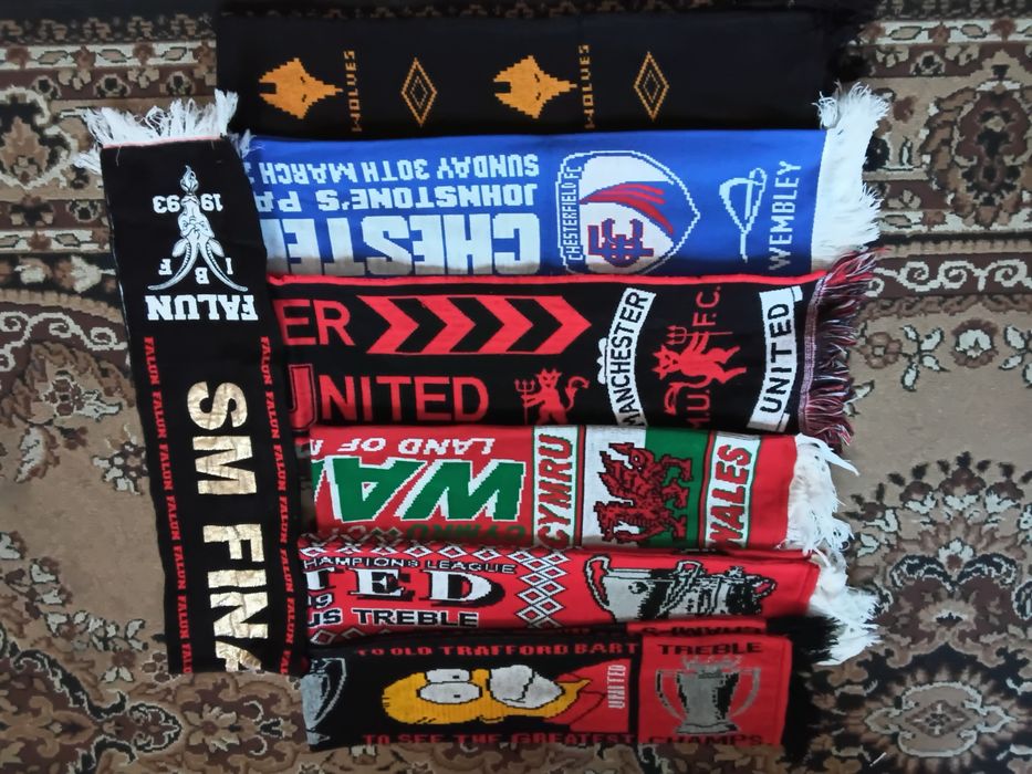 Шарфи футбольних клубів  -  по 300 грн