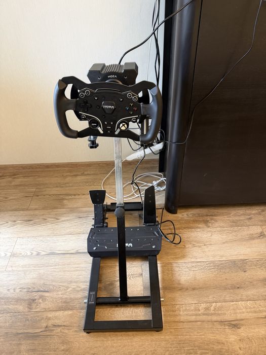 підставка для руля (moza, thrustmaster)