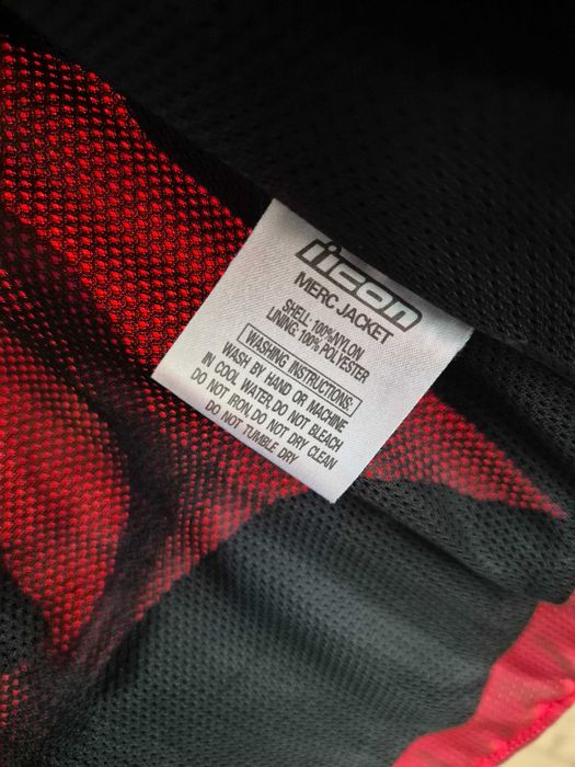 Мотокурка ICON Merc Asphalt Technologies Jacket S