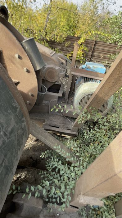 Продам галтовочний барабан комплекс з конвейером , власник