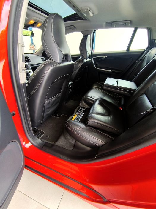 Volvo V60 D3 RDesign 163cv - TROCO