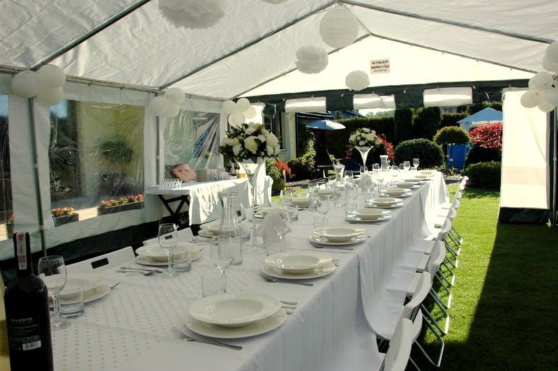 Namioty Wypożyczalnia wynajem namiotów zastawy stołowej