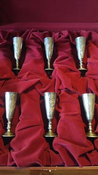 Набор серебряных срібних  рюмок "Цветочное кружево" 6 шт