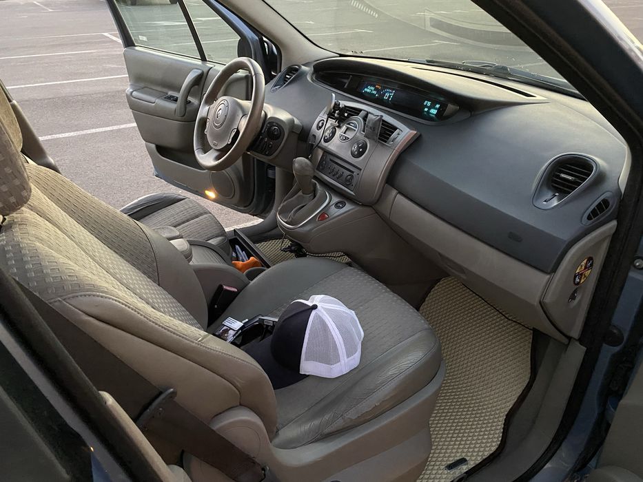 Renault Grand Scenic 2