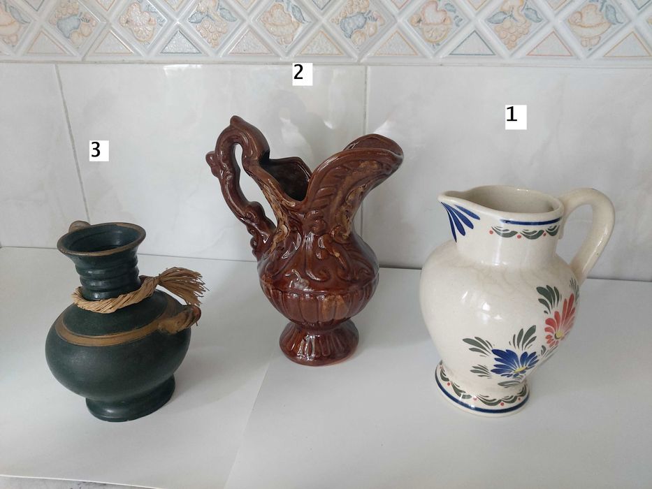 Jarras decorativas de cerâmica