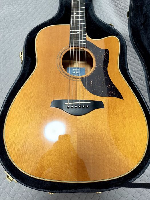 Guitarra Yamaha A5M Japonesa