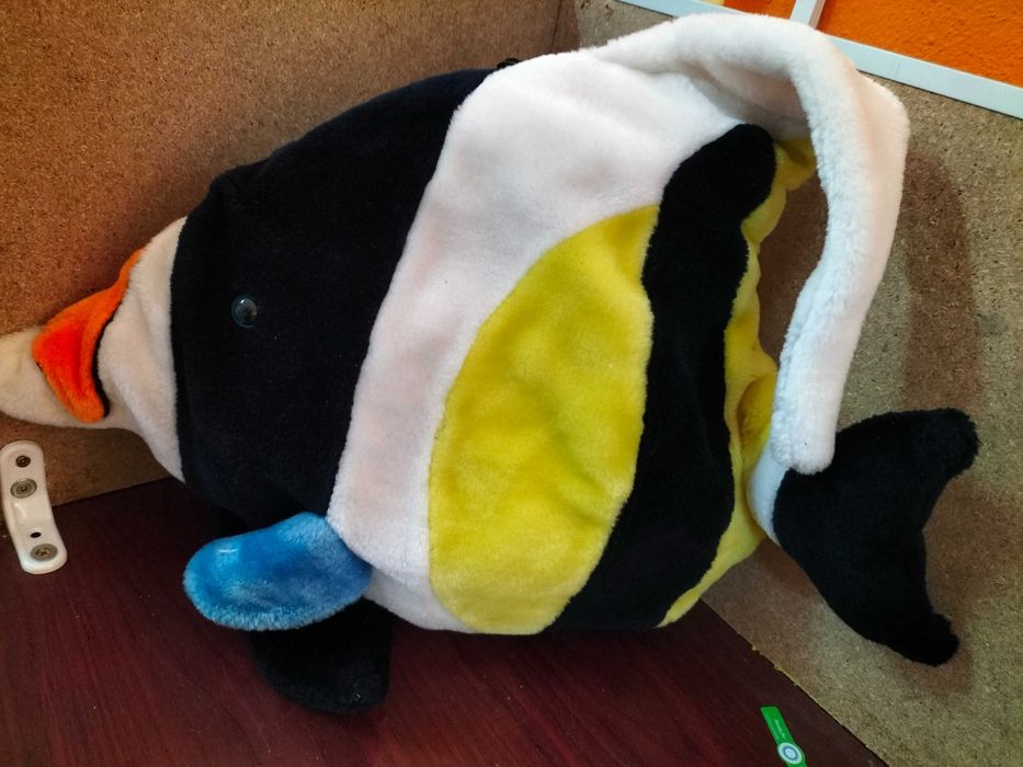 Peluche peixe como novo