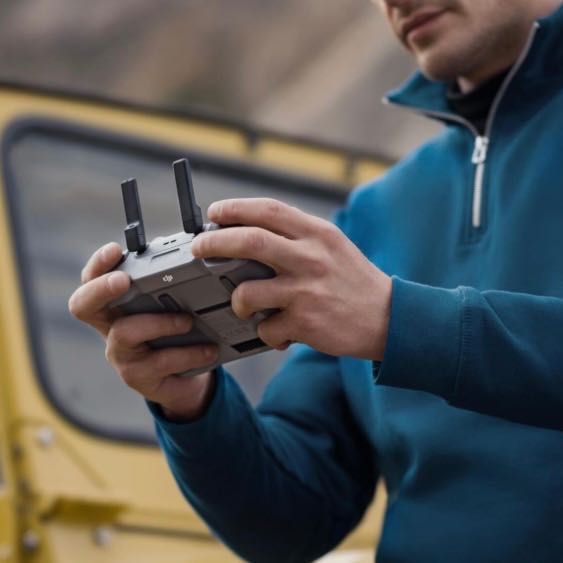 Kontroler DJI RC 2
