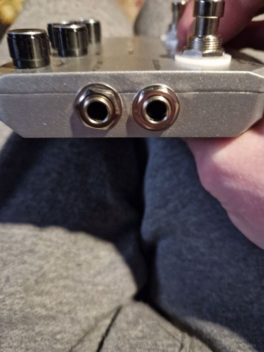 Efekty gitarowe,nowe jeszcze nie używane