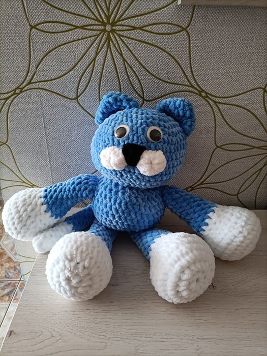 Maskotka kotek na szydełku