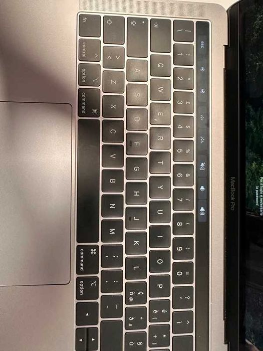 Apple MacBook Pro 13 2019, 256GB SSD 8GB Ram Bateria 100% praticamente nunca usado