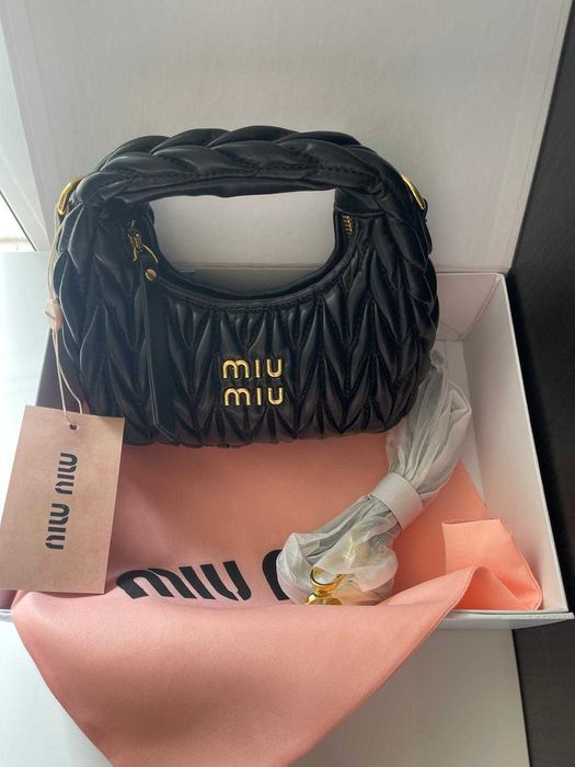 Torebka czarna viral od ręki 24h