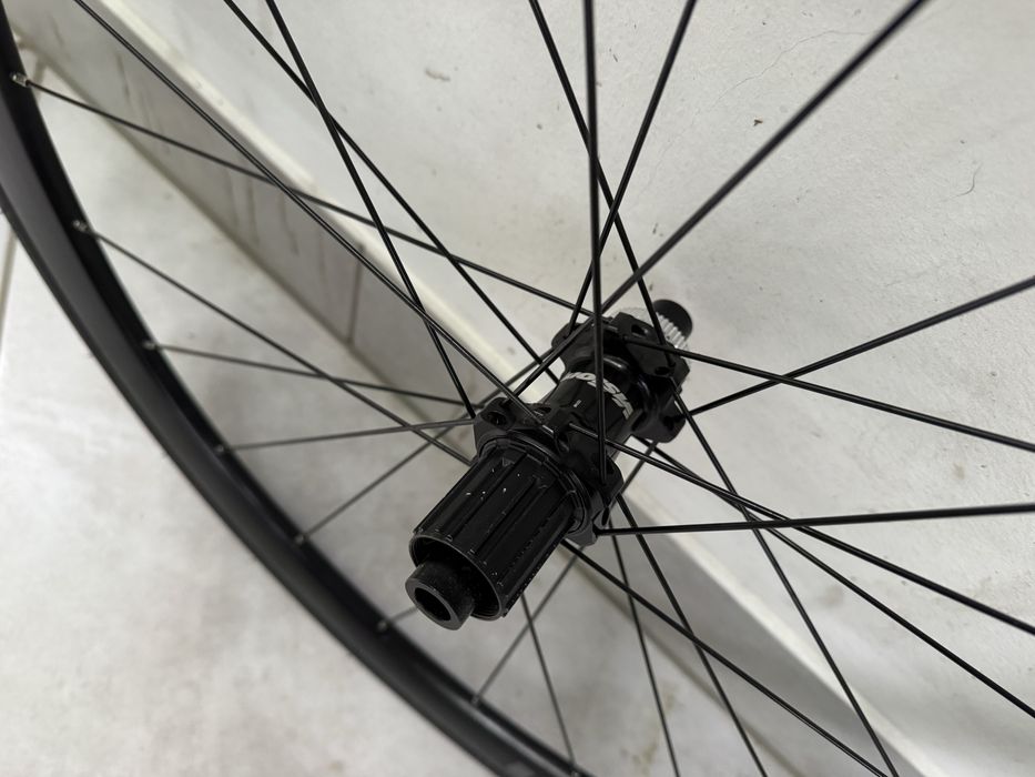 Koła szosowe Vision Team 35 Disc z oponami
