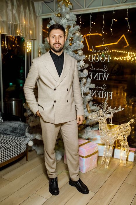 Ведучий на новорічний корпоратив з діджеєм