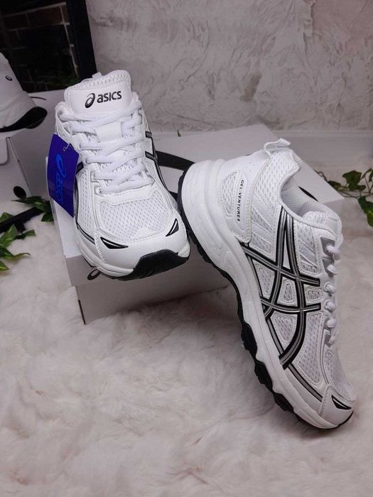 Кросівки Asics Gel-Venture 6 білі унісекс 37-41