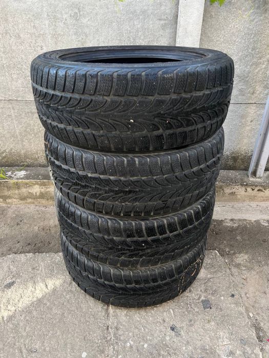 Продам NOKIAN 205/55 R16 , 4шт, Зима