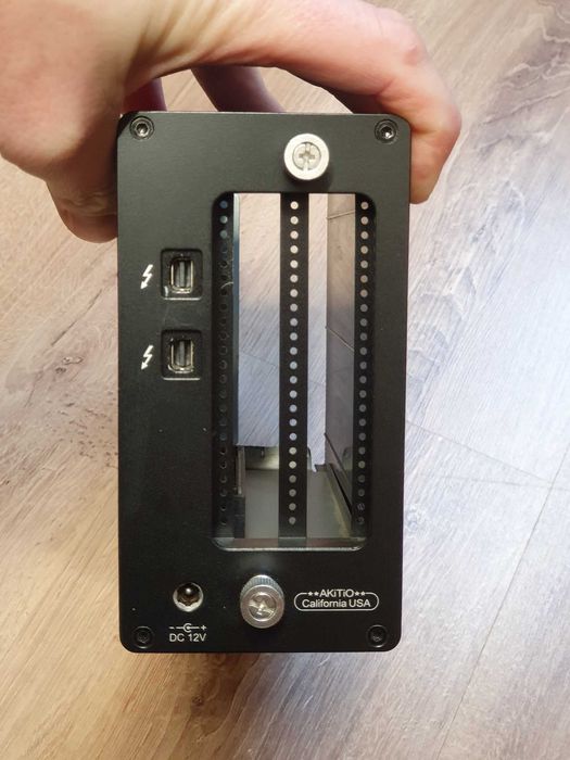 Akitio Thunder2 PCIe, obudowa eGPU, adapter do TB 3 / USB C, 200 W
