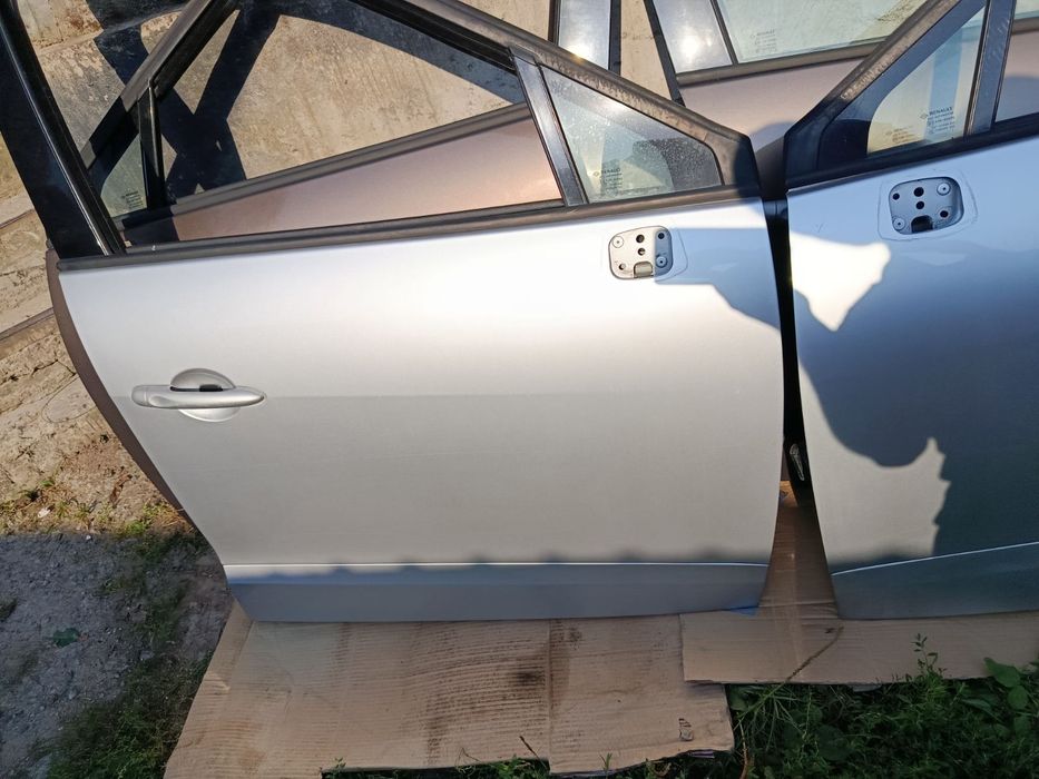 Дверка передня ліва права Renault Scenic 3 Grand колір TECNB TED69