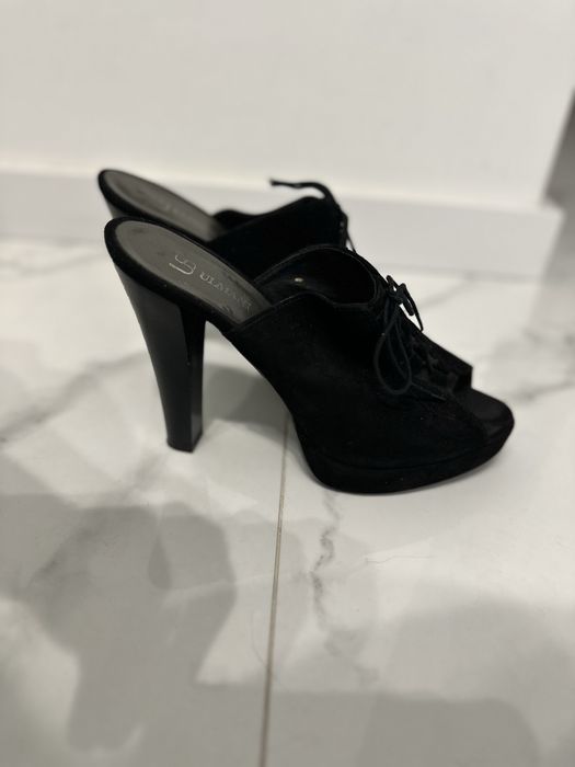 Босоніжки жіночі