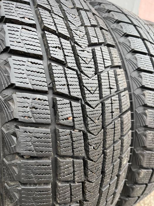 Б/у шини 225/60 r18 стан нових 9 мм. 23 рік